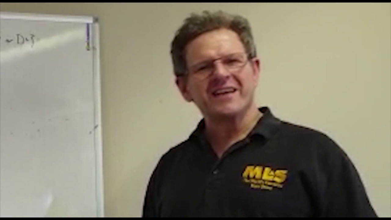 Virtual Video Visit Episode 6 - Yaesu FTdx1010D v FTdx101MP!  Is the MP worth the extra cash?