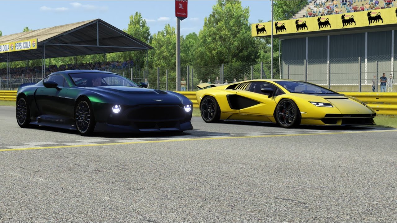 Aston Martin Victor 2022 vs Lamborghini Countach LPI 800-4 2022 at Monza Full Course