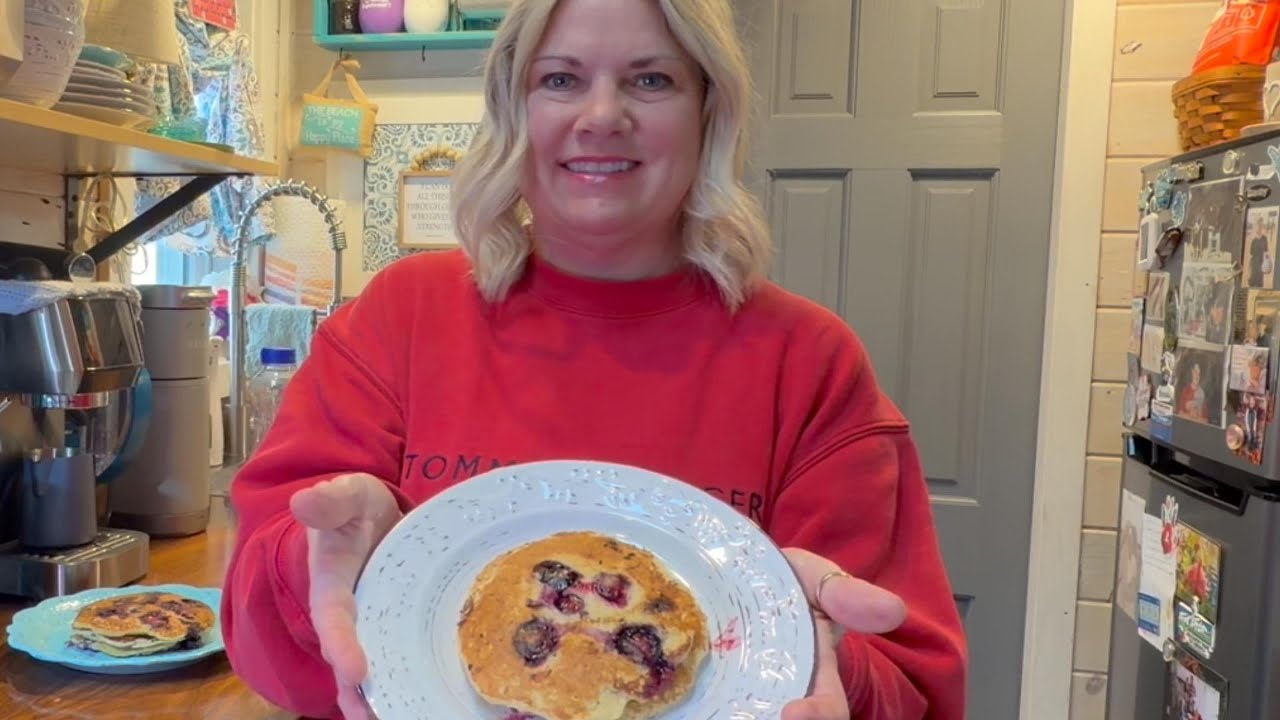 Блинчики с творогом, овсянкой и черникой | Представляем портативную вытяжку AMZCHEF