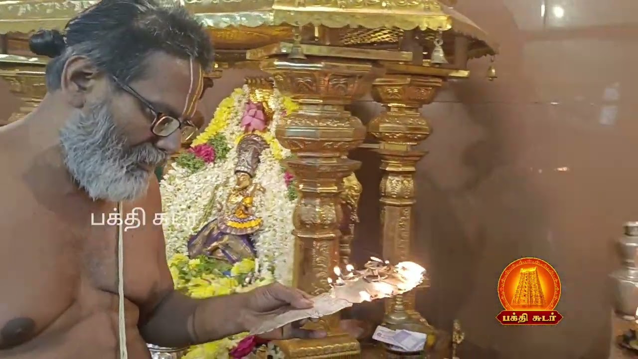 பொதுத்தேர்வு எழுதும் மாணவர்களுக்காகலட்சுமி ஹயக்ரீவர் கோவிலில்  சகஸ்ரநாம அர்ச்சனை நடைபெற்றது..