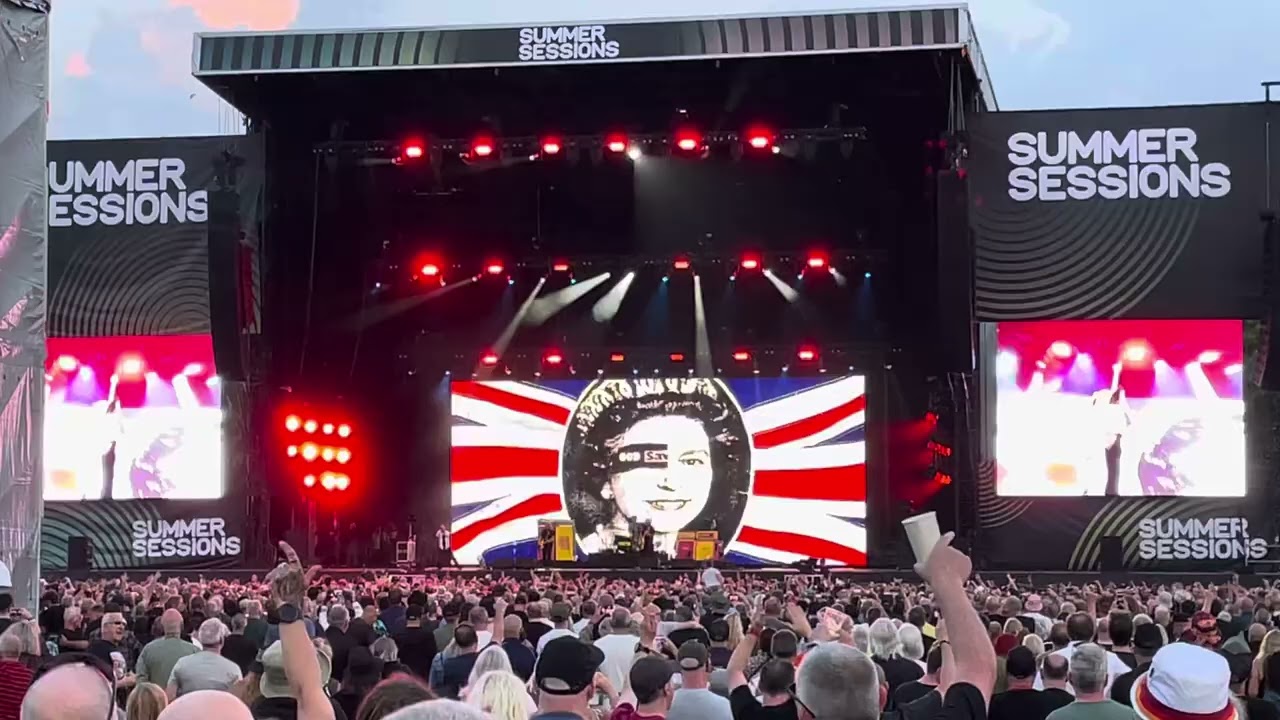 Sex Pistols - “God Save The Queen” - Punk All Dayer (Bellahouston Park) - 21/06/25