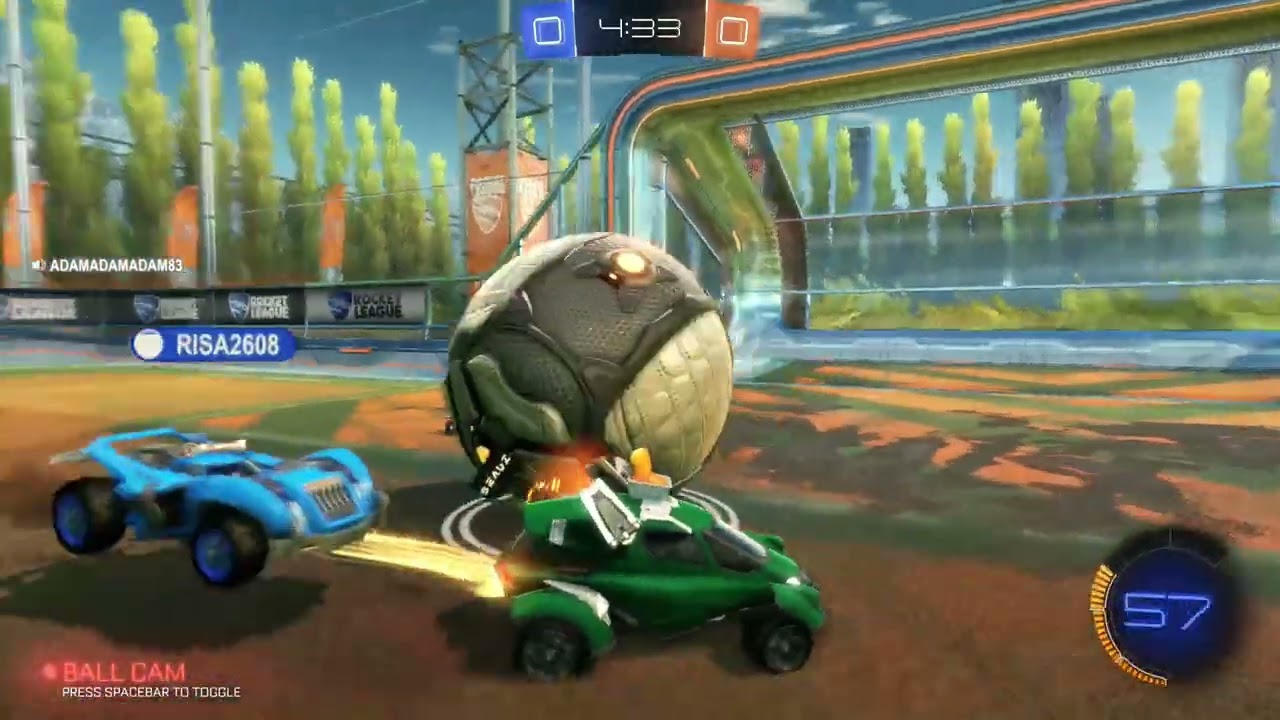 hraju s kamaradem rocket league