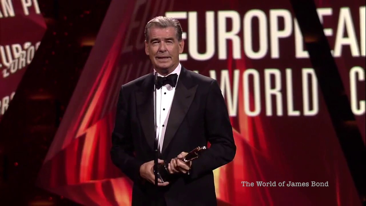 Pierce Brosnan receiving the EUROPEAN ACHIEVEMENT IN WORLD CINEMA award