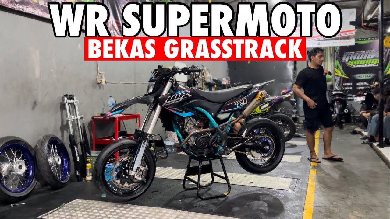 YAMAHA WR 155 KALAU SUDAH DI MODIFIKASI SEPERTI INI MAO DI LIAT DARI DEPAN ,KANAN ,KIRI , GANTENG