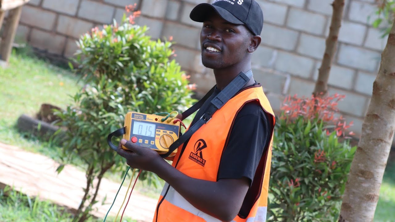 How to measure Earth resistance using EM480D Digital earth tester.
