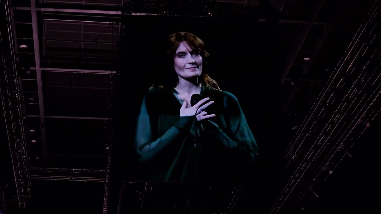 Florence + The Machine - Never Let Me Go live at Ziggo Dome Amsterdam 25/2/2026