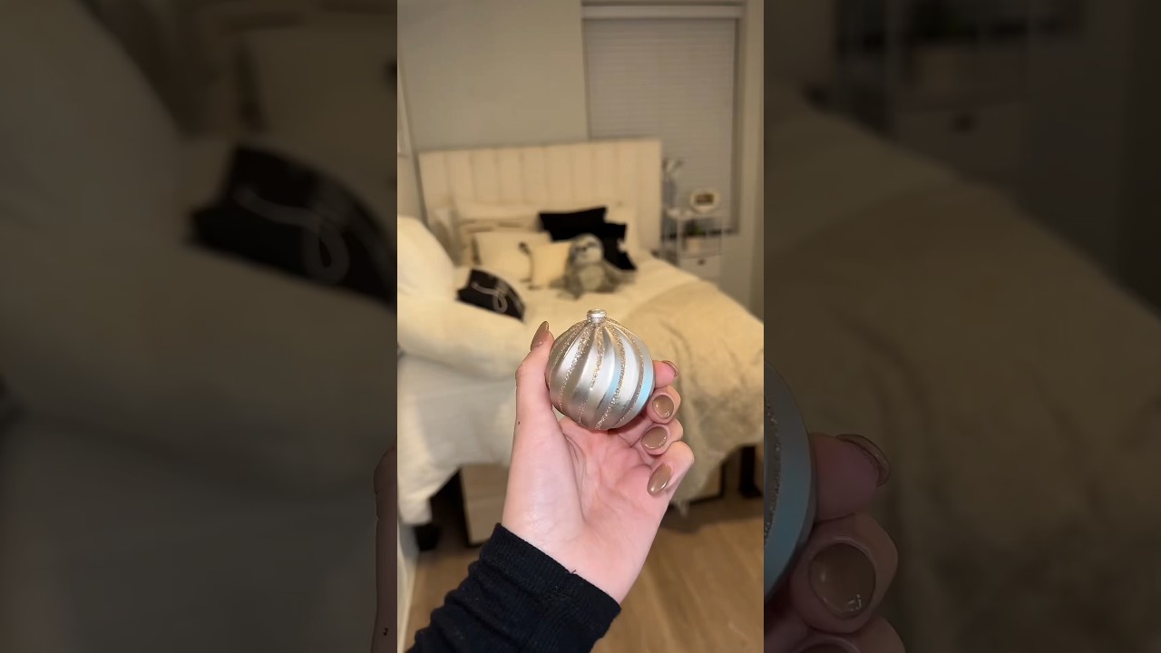 Christmas room transformation!!✨ 