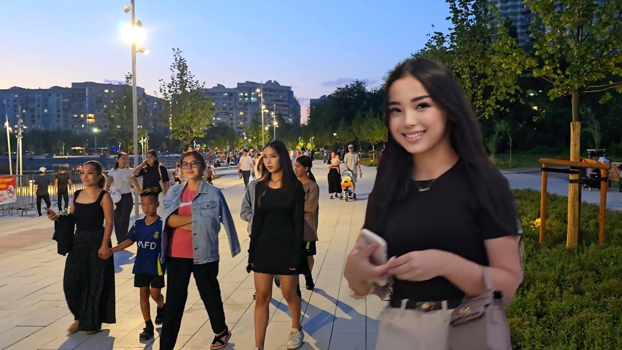 Вечерняя прогулка по Сайрану в Алматы #walkingtour