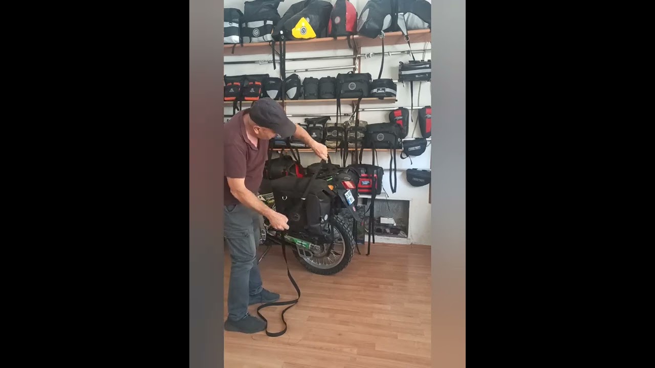 35x2 =70 litre arka yan çanta