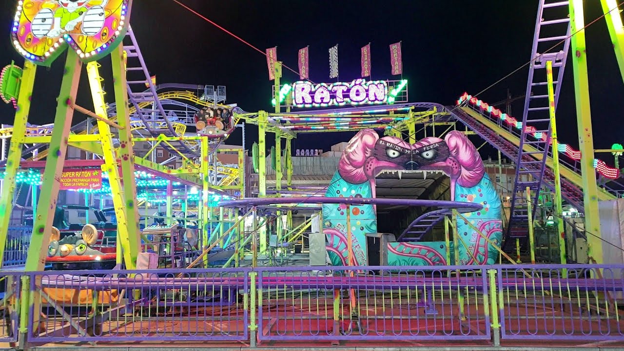Feria de atracciones, Navidad 2023 en Valencia . Súper ratón vacilón 4K  a 60FPS.