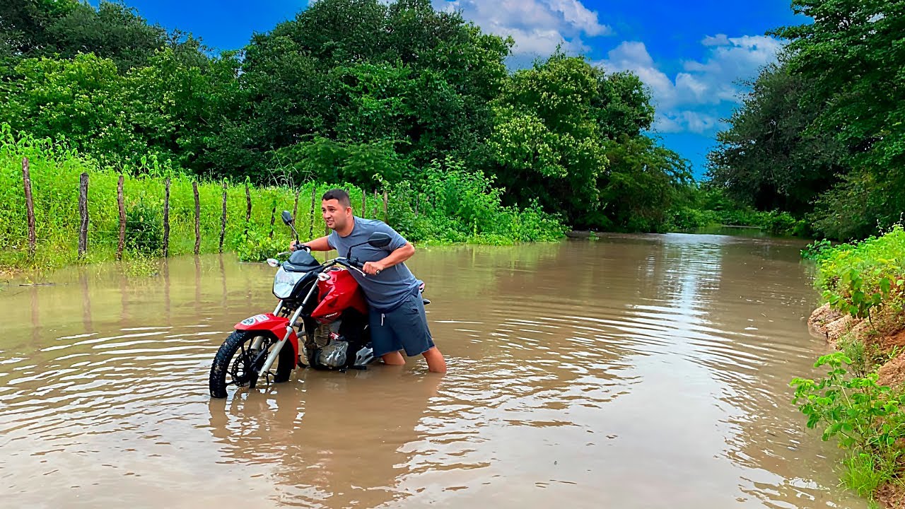 FIQUEI PRESO DE MOTO NA ENCHENTE