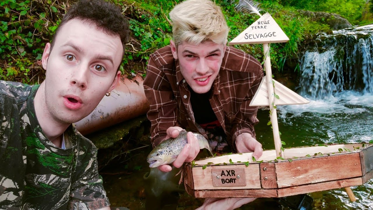 COSTRUISCO una BARCA e PESCHIAMO TROTE SELVATICHE in torrente di montagna!