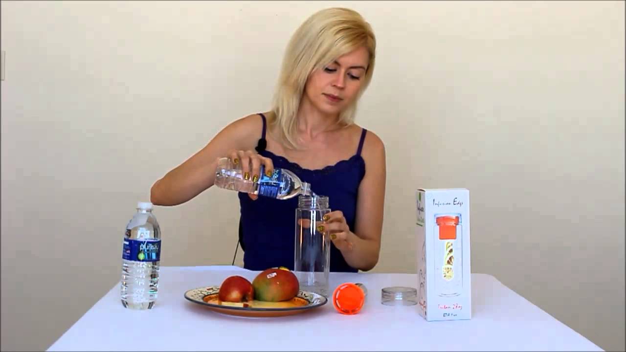 INFUSION EDGE Fruit Infused Water Bottle Demo