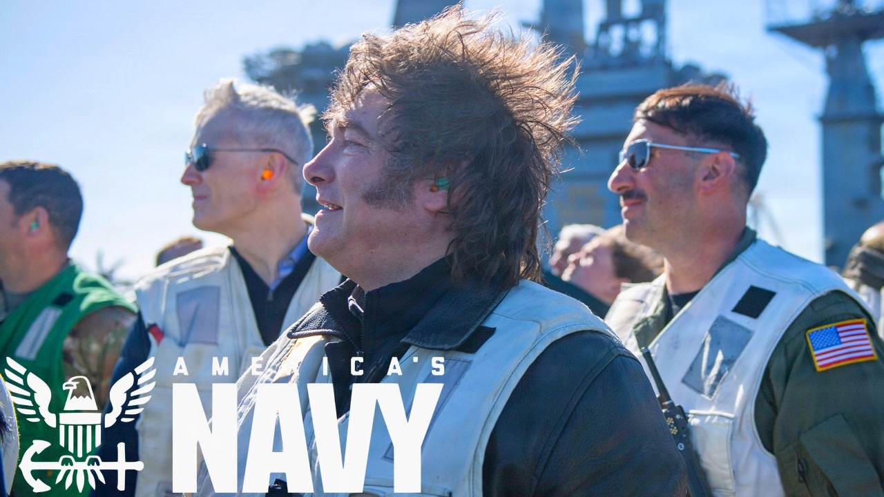 ВМС США: Президент Аргентины Хавьер Милей посетил авианосец USS Nimitz (CVN-68)