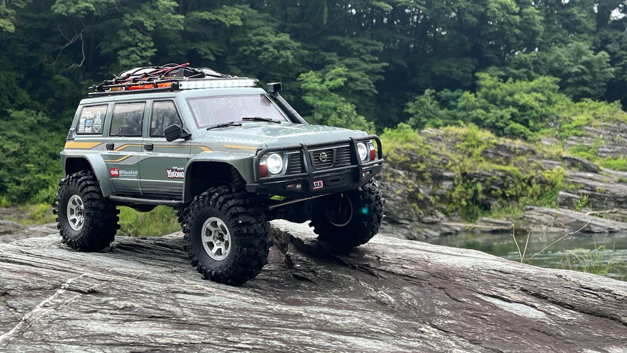 YIKONG YK4107 NISSAN PATROL Y60 on Nagatoro Rock Saitama Japan