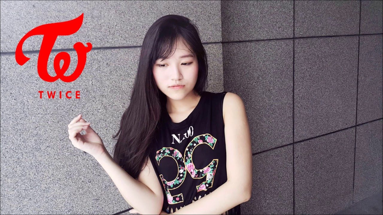 TWICE(트와이스) - Touchdown(터치다운) dance cover by Angel