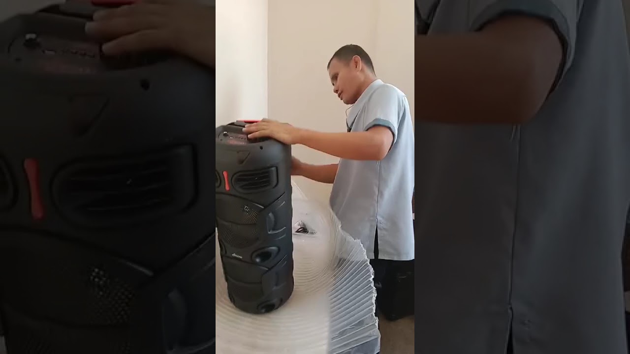 Hnd alam kung saan ung on off ng speaker 😂😂😂