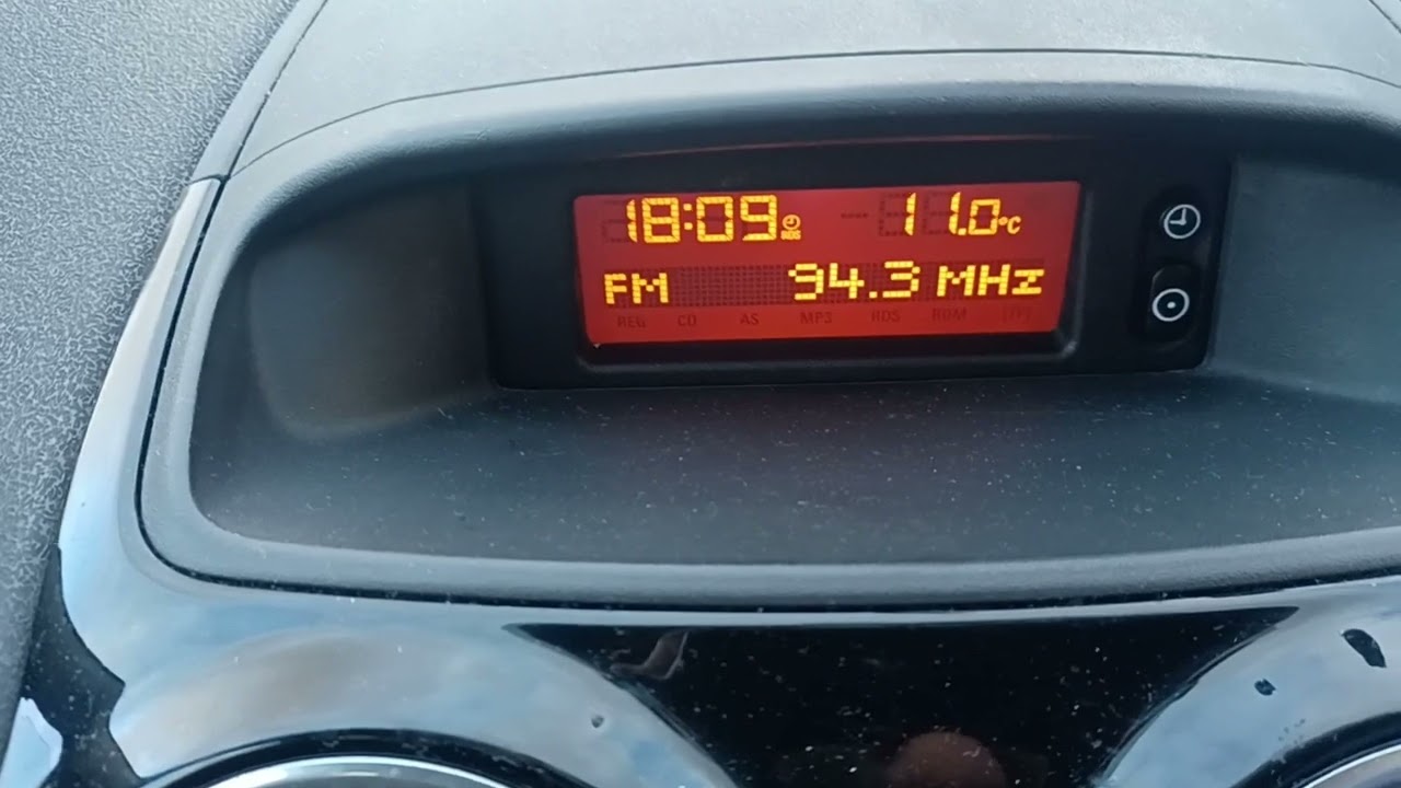 Inveraray, Scotland FM bandscan - 29 March 2024