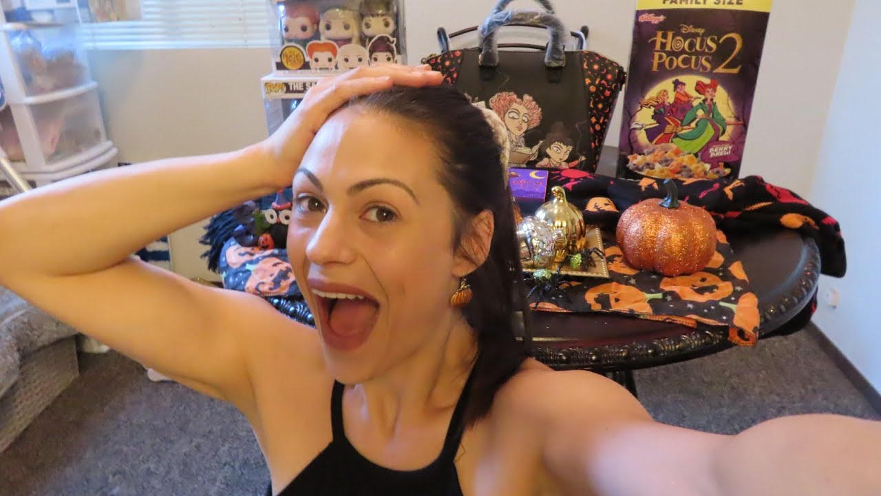 Huge Hocus Pocus Merchandise Review! Including Cereal, Makeup, Cardigans, Loungefly's & Funko Pops!