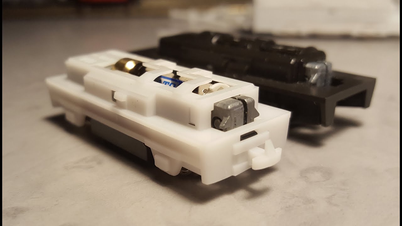 Opening Kato 11-110 11-109 Chassis Disassemble and Reassemble OO9 N Gauge Brooks B11-109S Adapter
