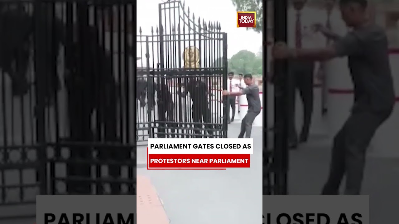 Parliament Gates Closed As Protestors Near Parliament #shorts #cjp #parliament