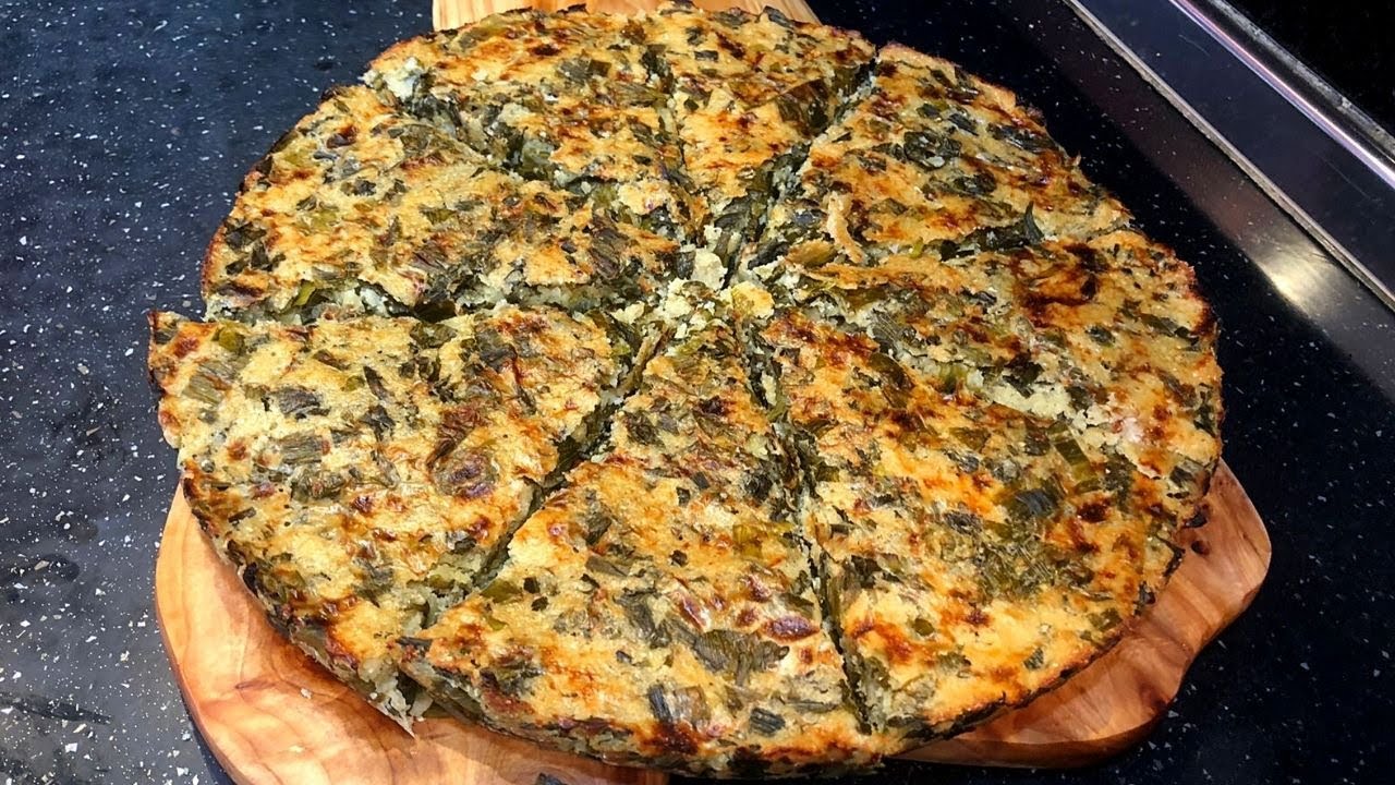 Lakror me Miell Misri Gjethe Preshi dhe Kos | Albanian Pie Made With Cornflour