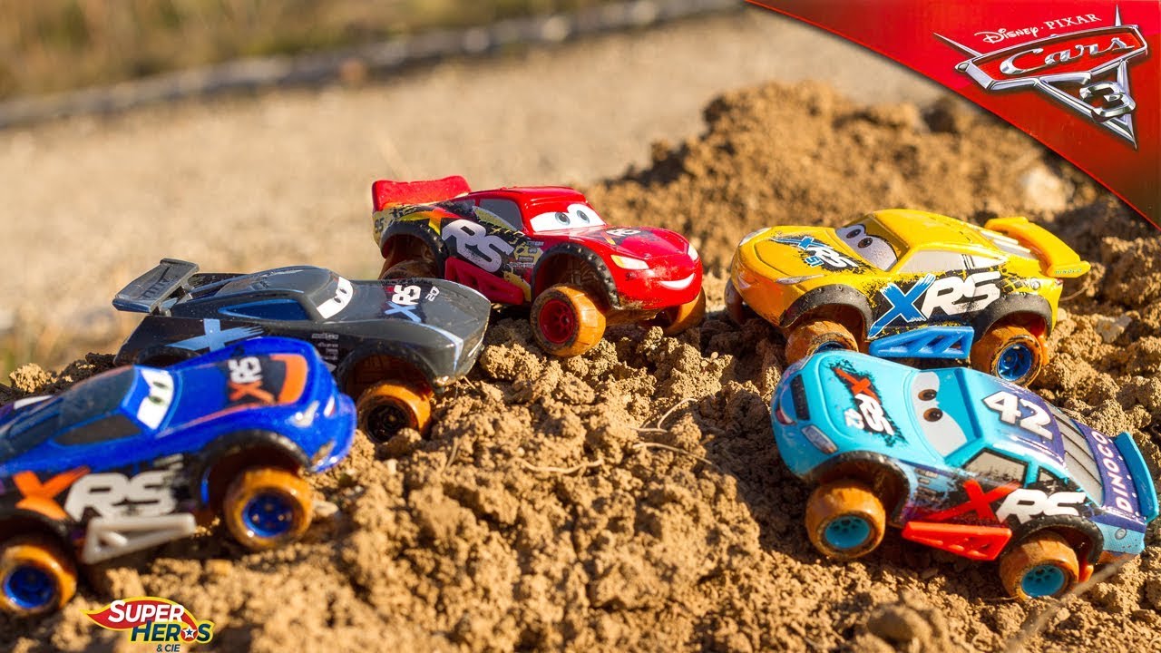 Disney Cars XRS Xtreme Racing Series Mud Racing Voitures avec vraies suspensions McQueen Jouets Toys