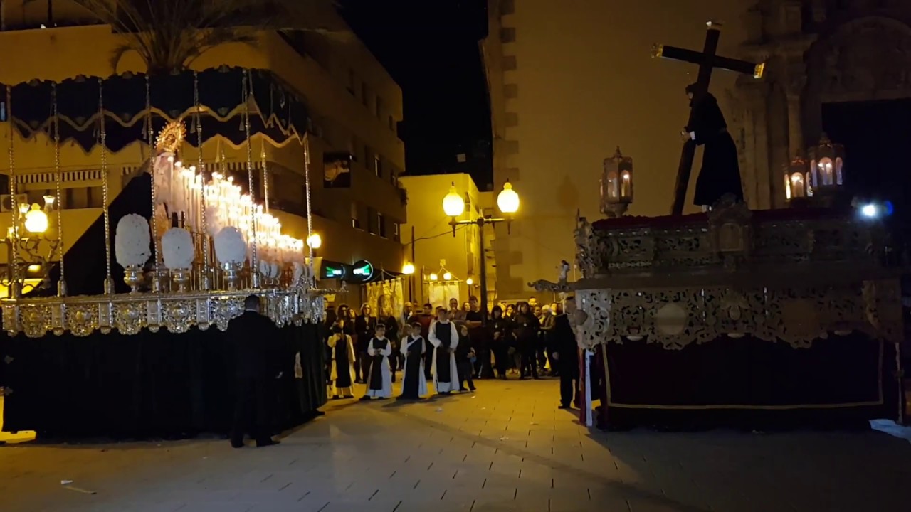 Encuentro - Cristo de la salud y Virgén de la Esperanza
