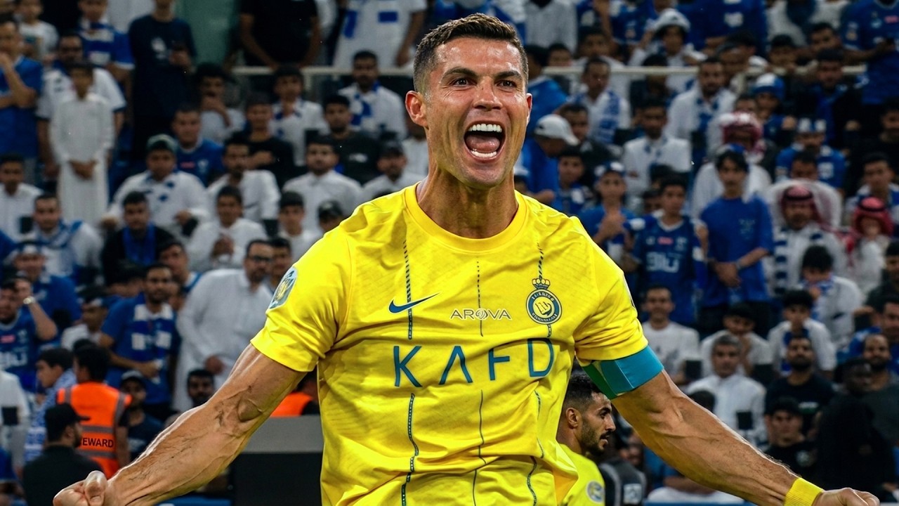 Cristiano Ronaldo SCORES 2 GOALS and REFUSES TO LOSE with 10 MEN!