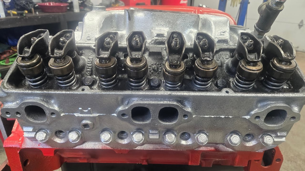 Refreshing my Gm Goodwrench 350.. Start up at end of video! #enginerebuild #sbc #holleyperformance 