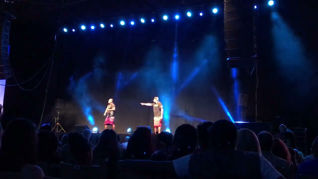 L'Arrivée en Calédonie Sketch (Rai & Nono - Arène du rire 2017 Nouvelle Calédonie)