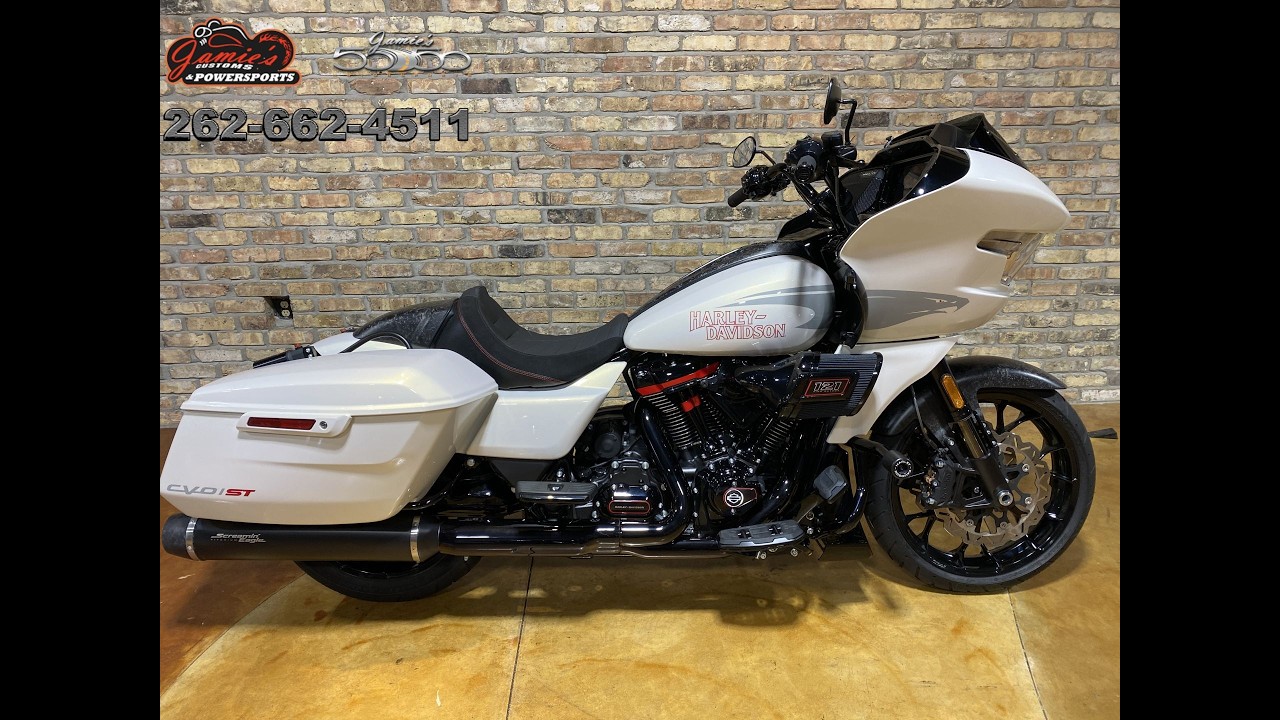 2024 Harley-Davidson FLTRXSTSE CVO Road Glide ST Golden White Pearl