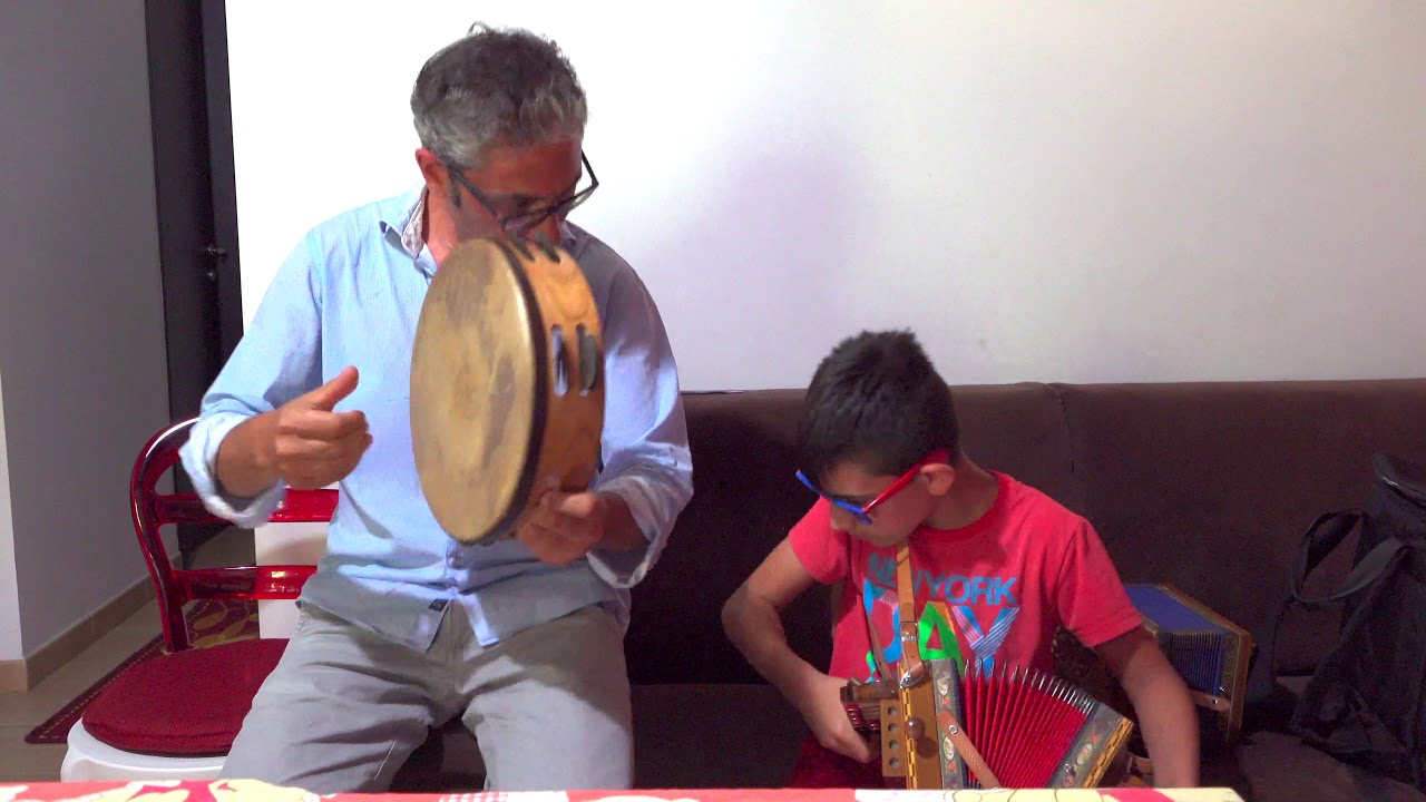 Organetto e Tamburello - Suonata Cardola - Nino e Diego Battaglia (Padre e Figlio)