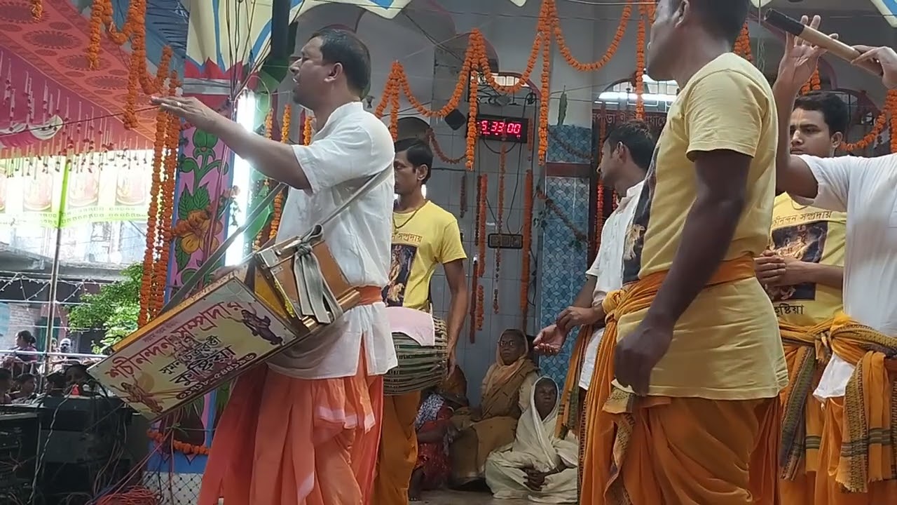 সুমন চক্রবর্তীর পট দীপ রাগে শ্রুতি মধুর বিরাম নাম সংকীর্তন