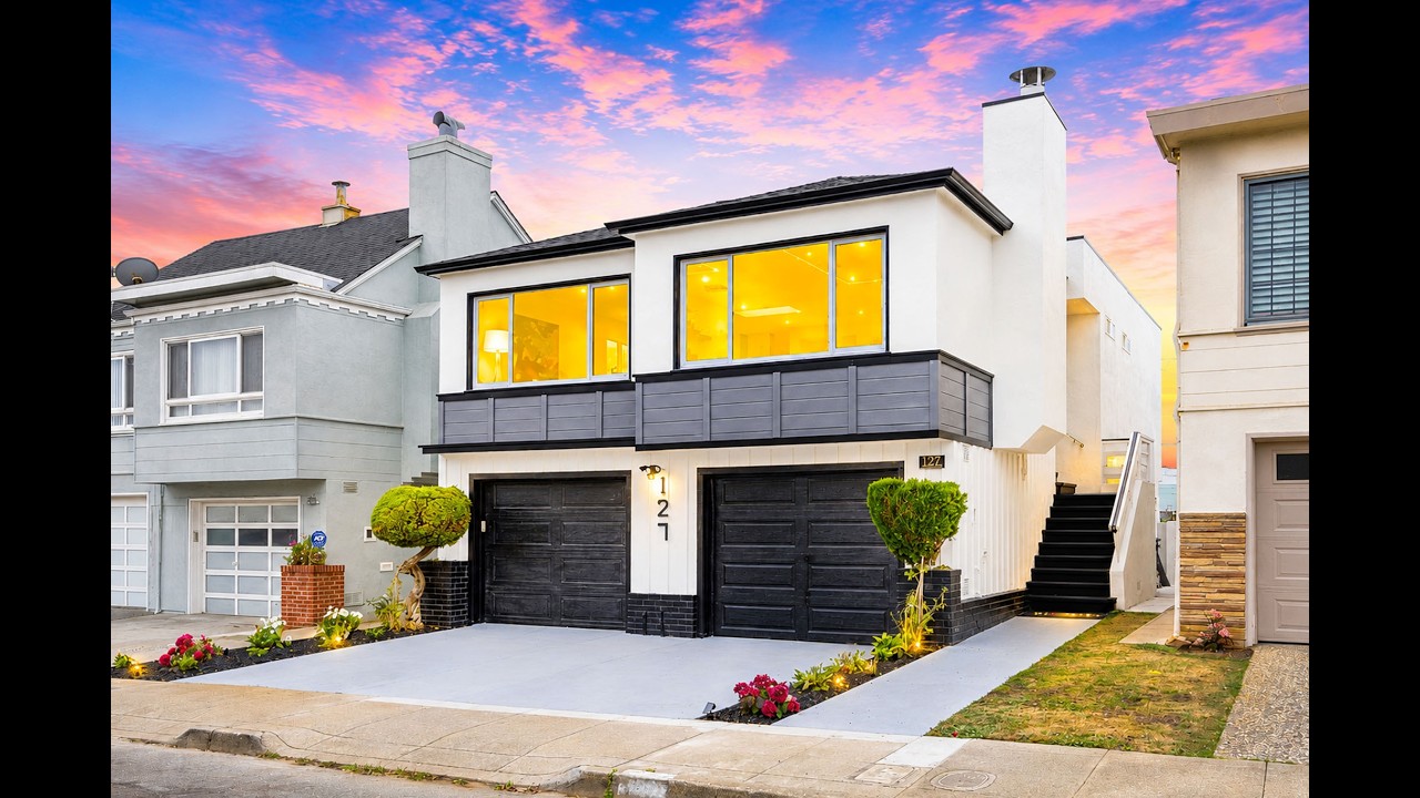 Sophisticated and modern, fully detached  4BD/3BA home in  Lake Shore District! A Must See!