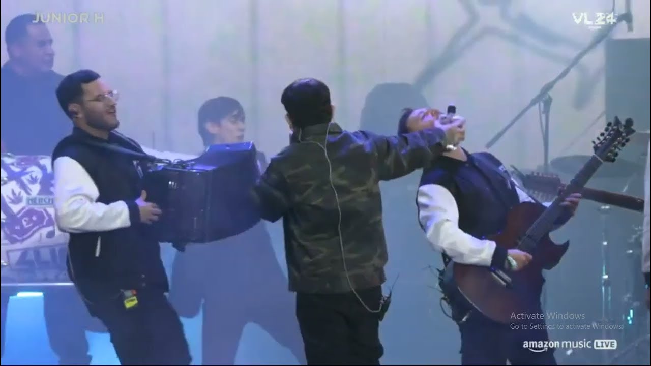 CONCIERTO EN VIVO DE JUNIOR H EN EL FESTIVAL VIVE LATINO 2024