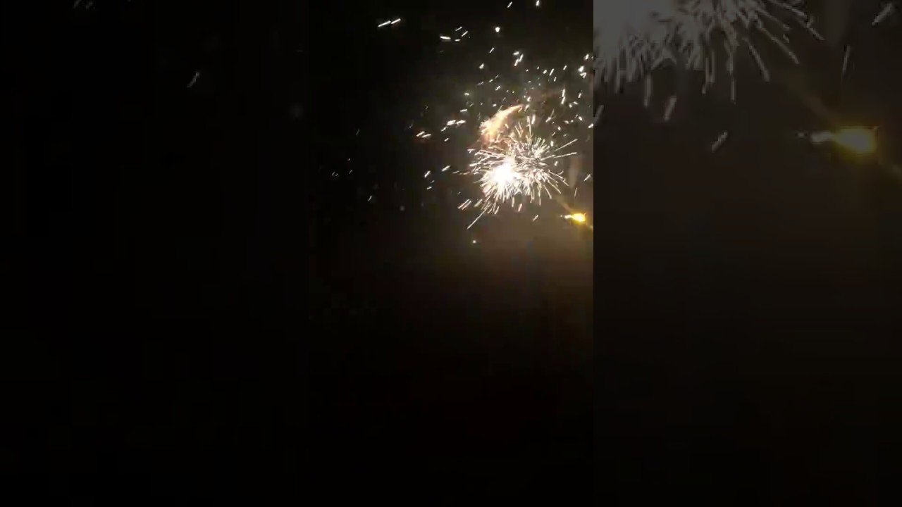 FIREWORK SHOW (rip headphone users and don't try this at home)