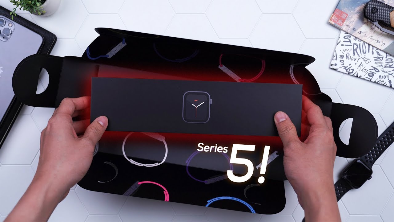 Smartwatch terbaik lah! Unboxing Apple Watch Series 5!