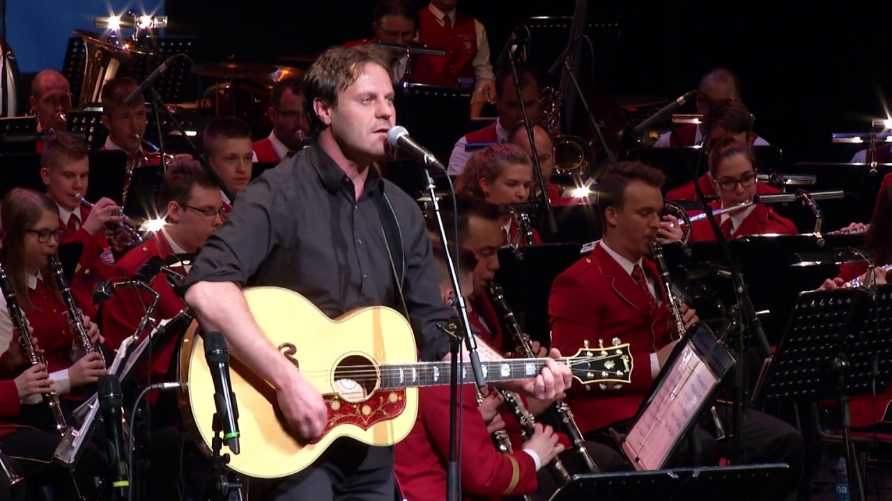 Prekmurska godba Bakovci in Samo Budna - Hvala ti mala