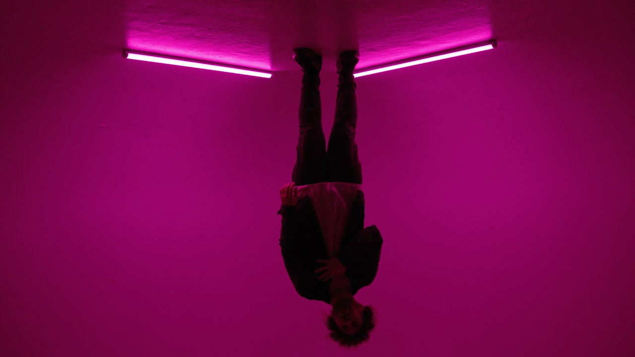 ENOX - Trauma Room (Official Music Video)