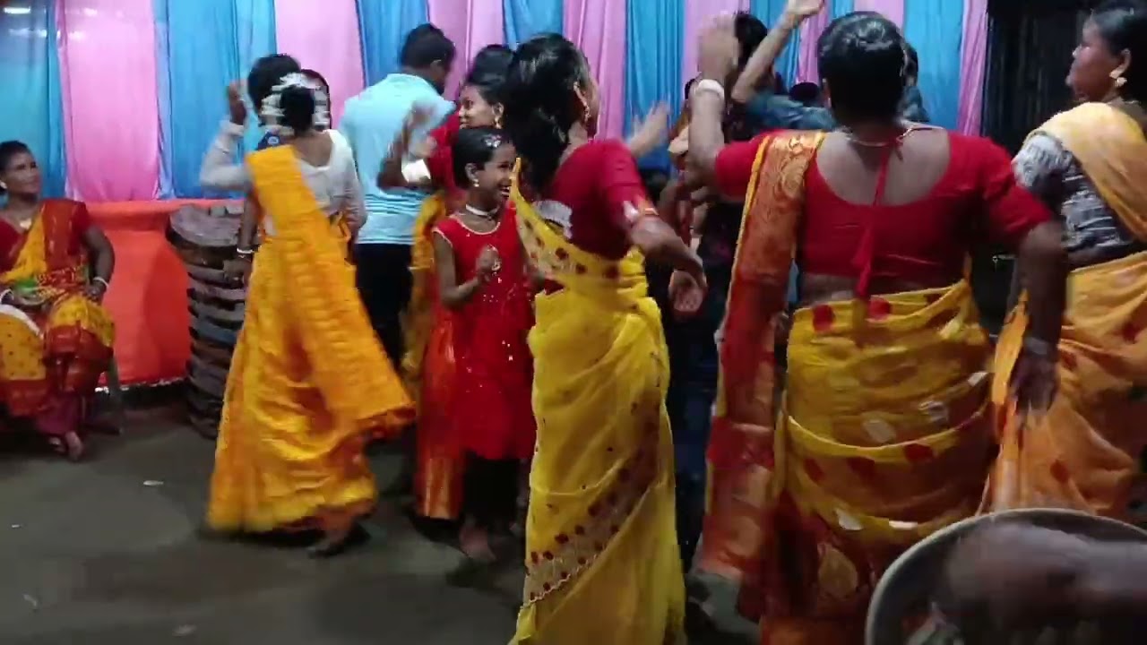 গরমের মাঝে কি রকম ধামাকা ড্যান্স শেষে পর্যন্ত না দেখলে মিস করবেন লাইক কমেন্ট ও সাবস্ক্রাইব করবেন 