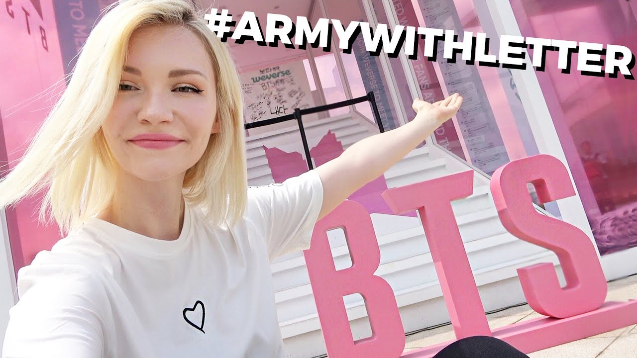 BTS ARMY Writes World's Longest Fanletter | #ArmyWithLetter Weverse BTS Booth Box