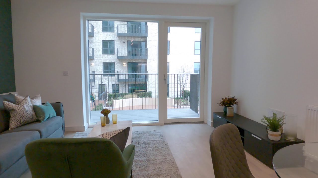 1 bedroom(s) flat to rent in Greenleaf Walk, Southall, UB1 | Benham & Reeves