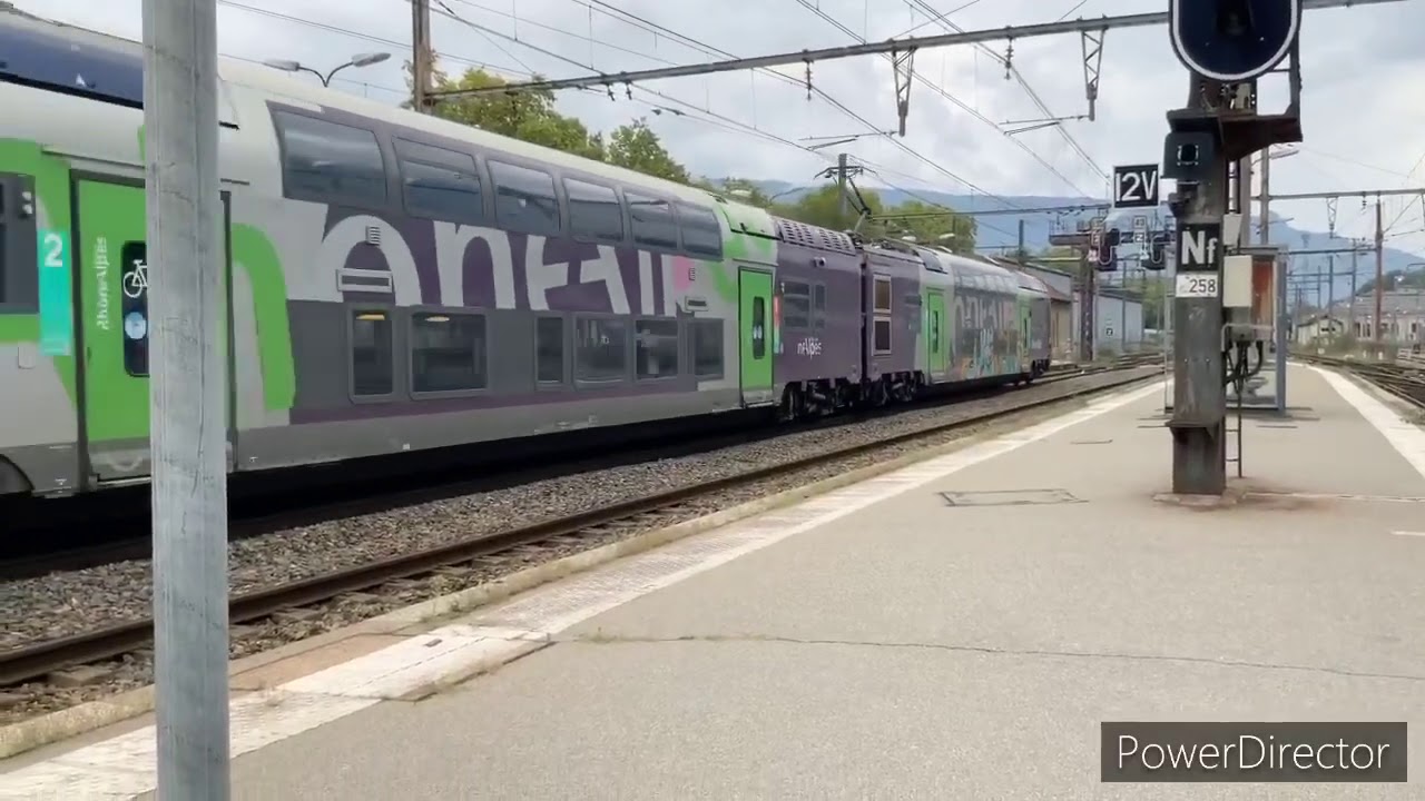 Train militaire , cc 6549 a Chamb&eacute;ry des choses extraordinaires en Savoie &hellip;