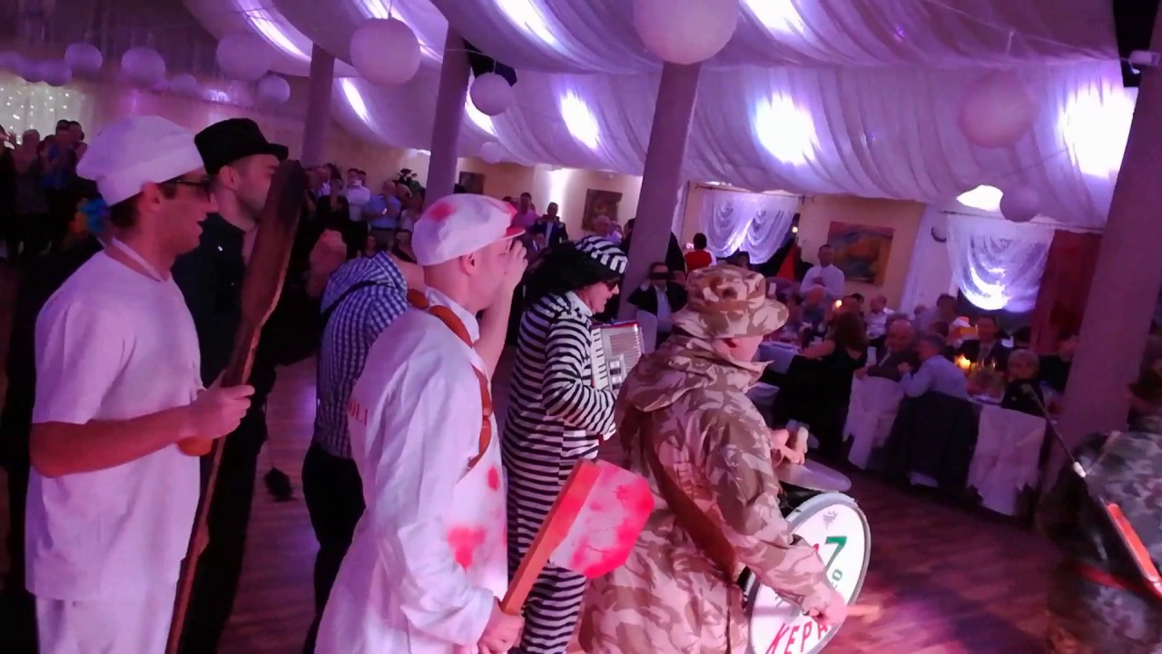 Bery kępa 2017 cz.1 wodzenie niedźwiedzia