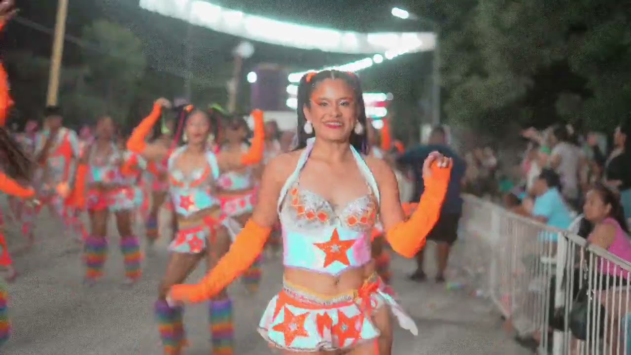 La pachanga corsos color oran 2025