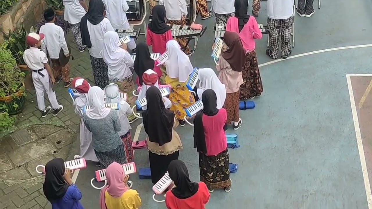 Upacara Hari Guru Nasional SDN MUNJUL 01