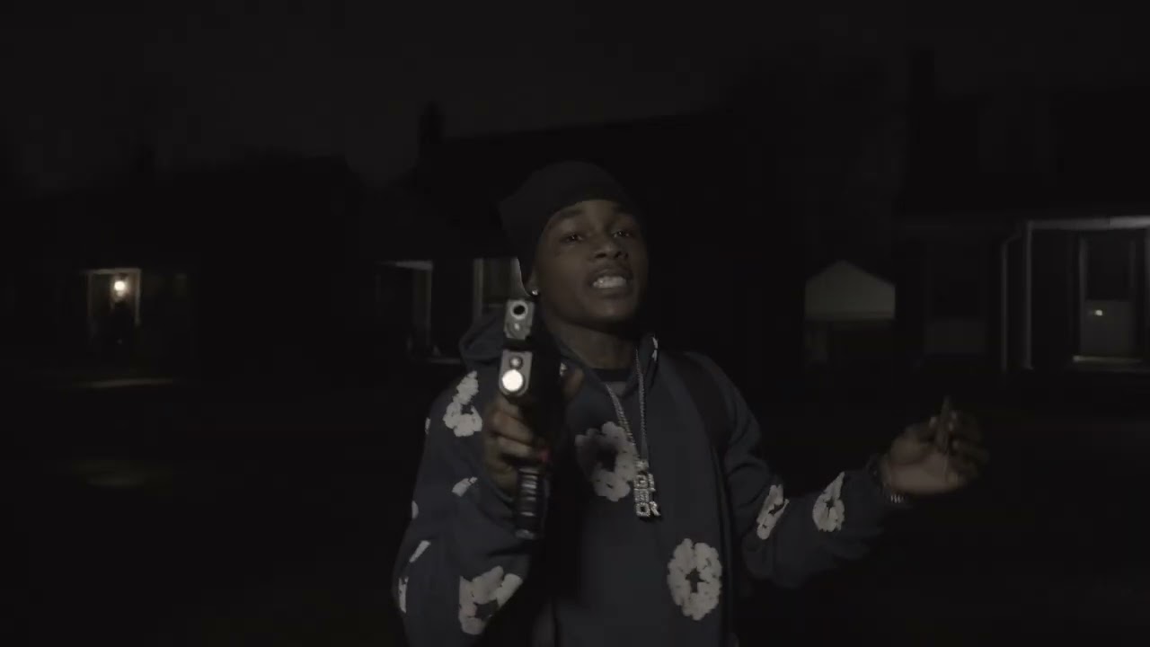 Halotipro - Glitchy Glitchy ( Official music video) shit by @Willvisuals7x 