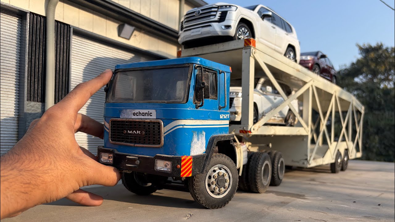 1/18 Scale Car Transporter Truck with Toyota Cars | Diecast Model Cars 