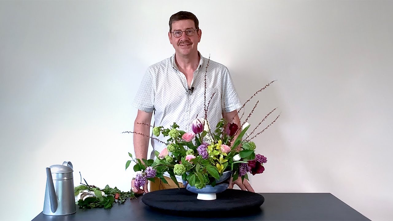 How To Make A Foam Free Spring Flower Arrangement
